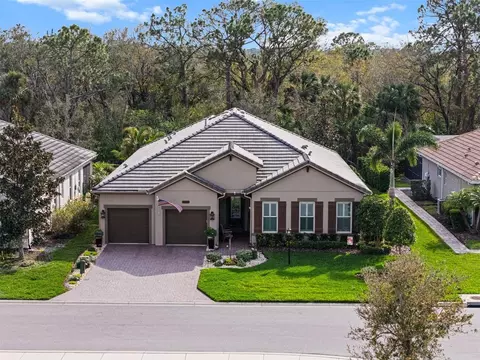 10406 Eastwood Dr, Bradenton, FL 34211
