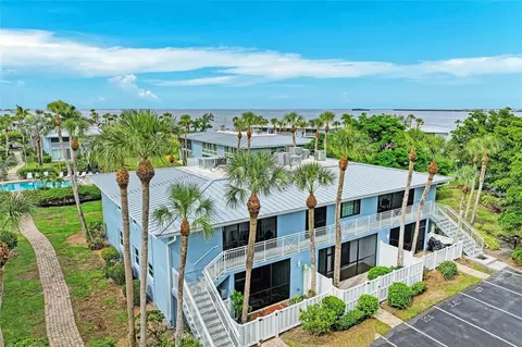 600 Manatee Ave #226, Holmes Beach, FL 34217