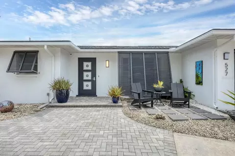 527 Bellaire Dr, Venice, FL 34293