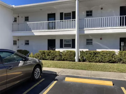 103 47th Avenue Dr W #180, Bradenton, FL 34207