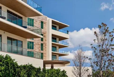 1591 Gulf Of Mexico Dr #410, Longboat Key, FL 34228