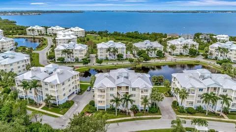 3430 77th St W #303, Bradenton, FL 34209