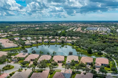 5521 Bilbao Pl, Sarasota, FL 34238