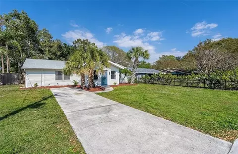 2123 Phillippi St, Sarasota, FL 34231