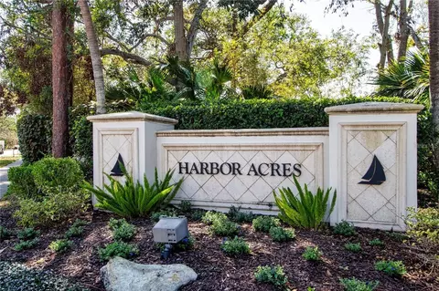 1509 Flower Dr, Sarasota, FL 34239