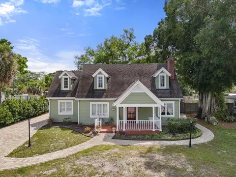 7754 Westmoreland Dr, Sarasota, FL 34243