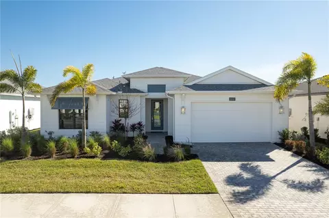 5830 Freestone Cir, Apollo Beach, FL 33572