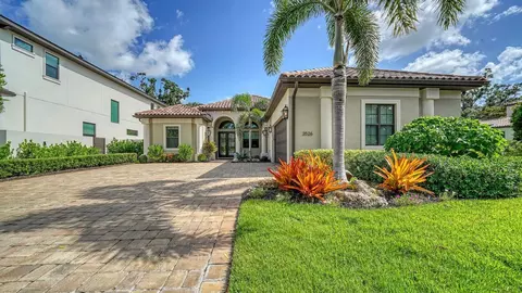 3526 Trebor Ln, Sarasota, FL 34235
