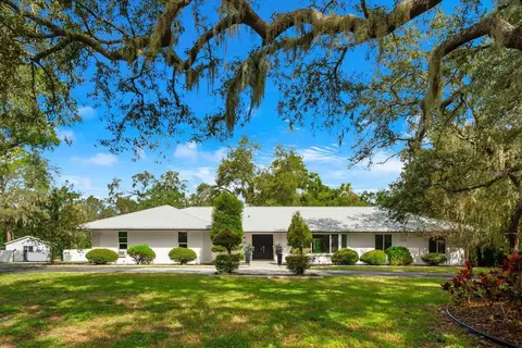 308 Cambridge Pl, Brandon, FL 33511