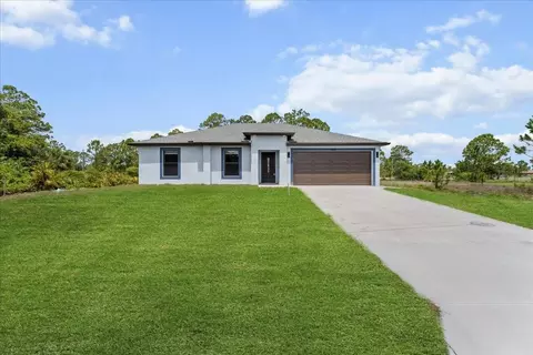 1032 Maxwell Ave S #1032, Lehigh Acres, FL 33974