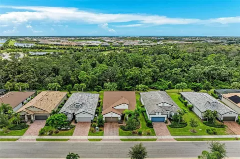 View/Area - 7572 Viola Loop, Bradenton, FL 34202 photo 1 of 14