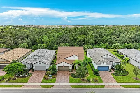 View/Area - 7572 Viola Loop, Bradenton, FL 34202 photo 5 of 14