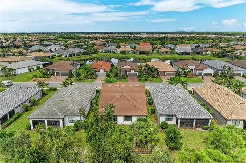 View/Area - 7572 Viola Loop, Bradenton, FL 34202 photo 3 of 14