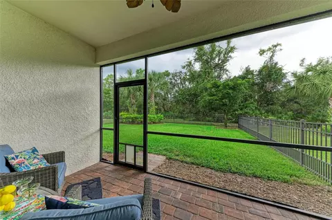 Exterior - 7572 Viola Loop, Bradenton, FL 34202 photo 4 of 9