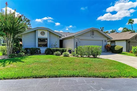 7865 Pine Trace Dr, Sarasota, FL 34243