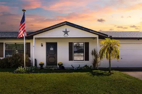 3223 Lalani Blvd, Sarasota, FL 34232