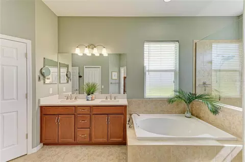 Bath - 15918 31st St E, Parrish, FL 34219 photo 1 of 5