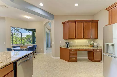 Kitchen - 15918 31st St E, Parrish, FL 34219 photo 7 of 7