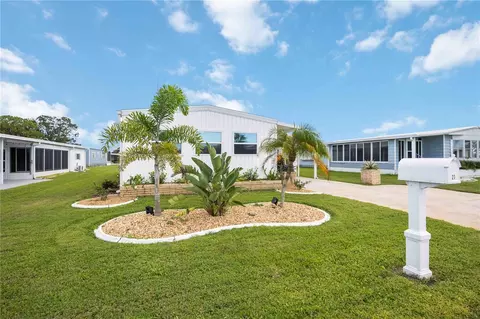 21 Nautical Dr, North Port, FL 34287