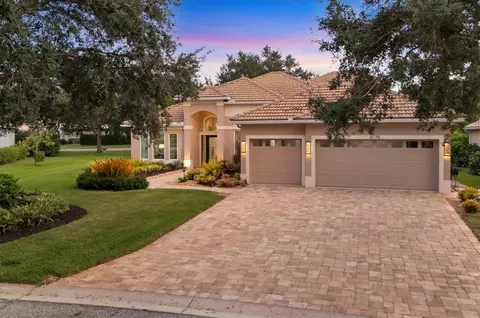 6175 Palomino Cir, Bradenton, FL 34201