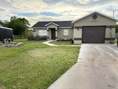 1821 16th Ave E, Bradenton, FL 34208