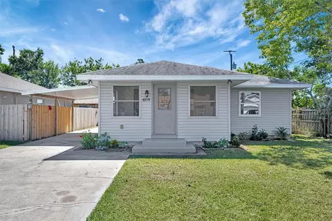 609 25th Ave W, Bradenton, FL 34205