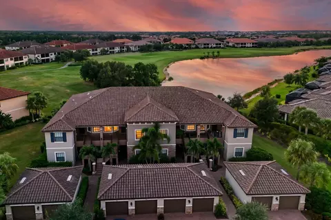 13837 Messina Loop #202, Bradenton, FL 34211
