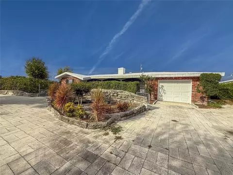 3205 Bougainvillea St, Sarasota, FL 34239