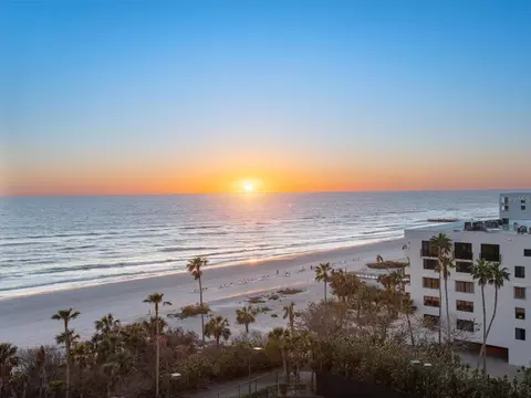 1281 Gulf Of Mexico Dr #704, Longboat Key, FL 34228