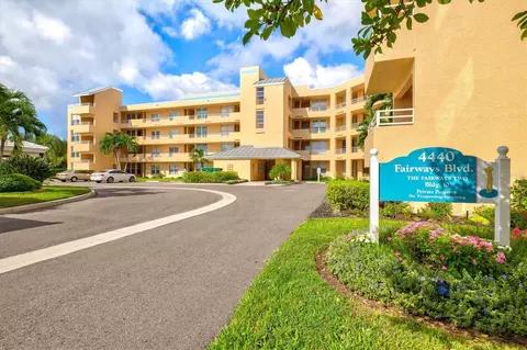 4440 Fairways Blvd #407, Bradenton, FL 34209