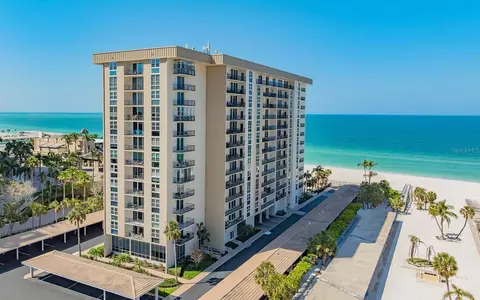 1212 Benjamin Franklin Dr #305, Sarasota, FL 34236