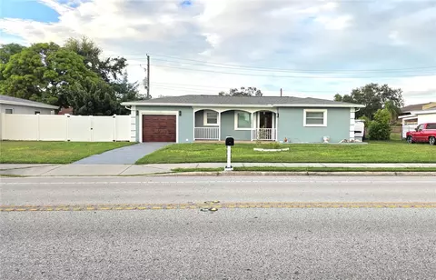904 Orlando Ave, Bradenton, FL 34207