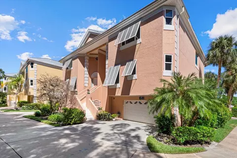 3942 Hamilton Club Cir #13, Sarasota, FL 34242
