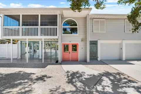 501 Key Royale Dr, Holmes Beach, FL 34217