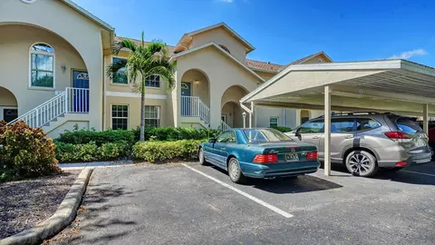 8390 Wingate Dr #521, Sarasota, FL 34238