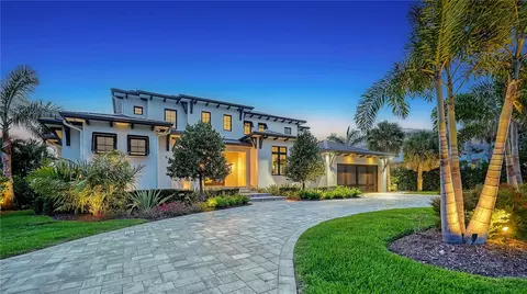 612 Mourning Dove Dr, Sarasota, FL 34236