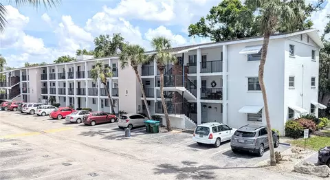 5855 Palm Ln #B21, Bradenton, FL 34207