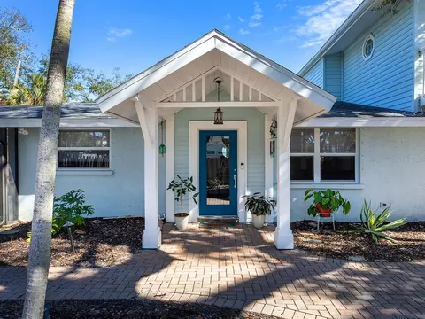 5151 Saint Albans Ave, Sarasota, FL 34242