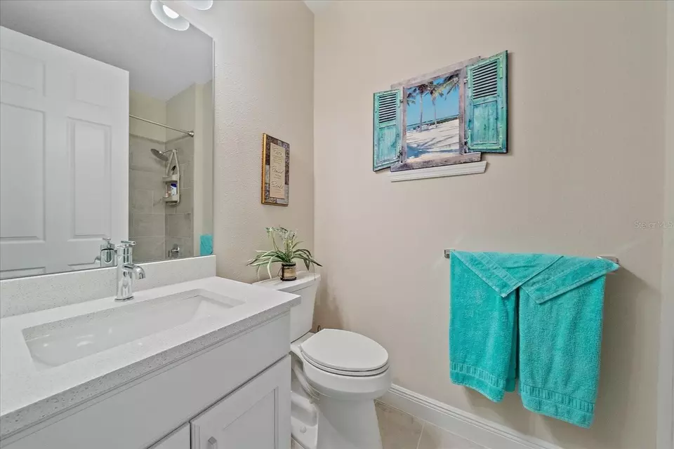 Bath - 4149 Golden Creek Ter, Parrish, FL 34219 photo 3 of 3