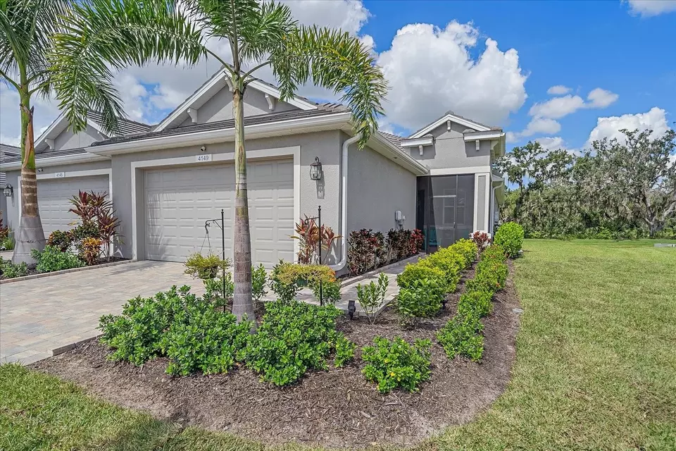 Exterior - 4149 Golden Creek Ter, Parrish, FL 34219 photo 2 of 13