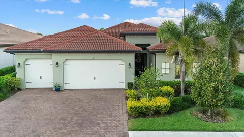 299 Toscavilla Blvd, Nokomis, FL 34275