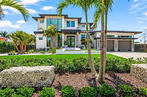 5362 Shadow Lawn Dr, Sarasota, FL 34242