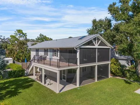 38 W Bay St, Osprey, FL 34229