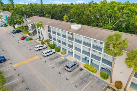 2053 Canal Dr #L-3, Bradenton, FL 34207