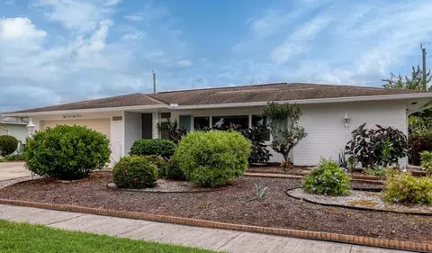 6735 Keystone Dr, Sarasota, FL 34231