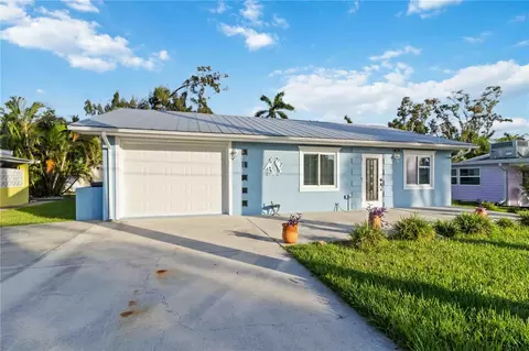 4603 103rd St W, Bradenton, FL 34210