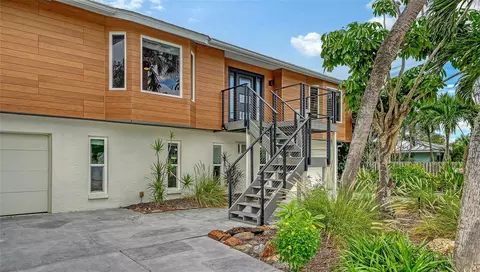 521 Cummings St, Sarasota, FL 34242