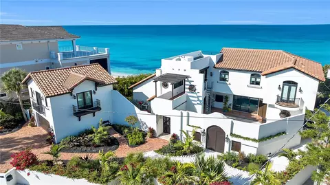 121 N Casey Key Rd, Osprey, FL 34229