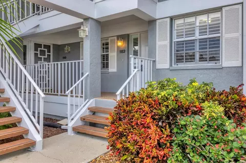 1153 Edgewater Cir, Bradenton, FL 34209