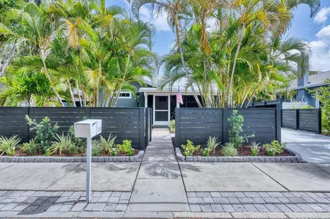 1919 Laurel St, Sarasota, FL 34236